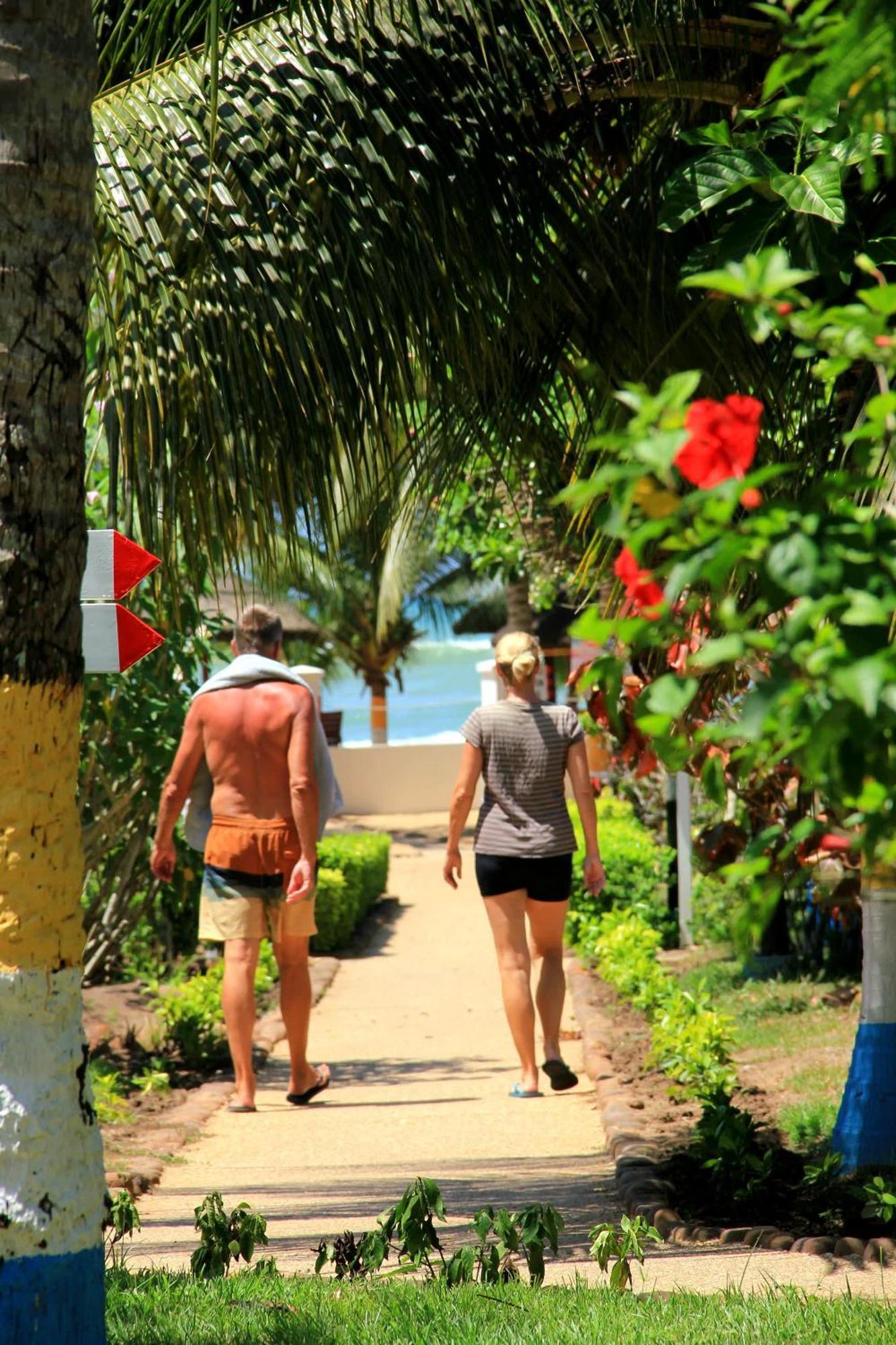 Charlestina Beach Resort Ampeni Exterior foto