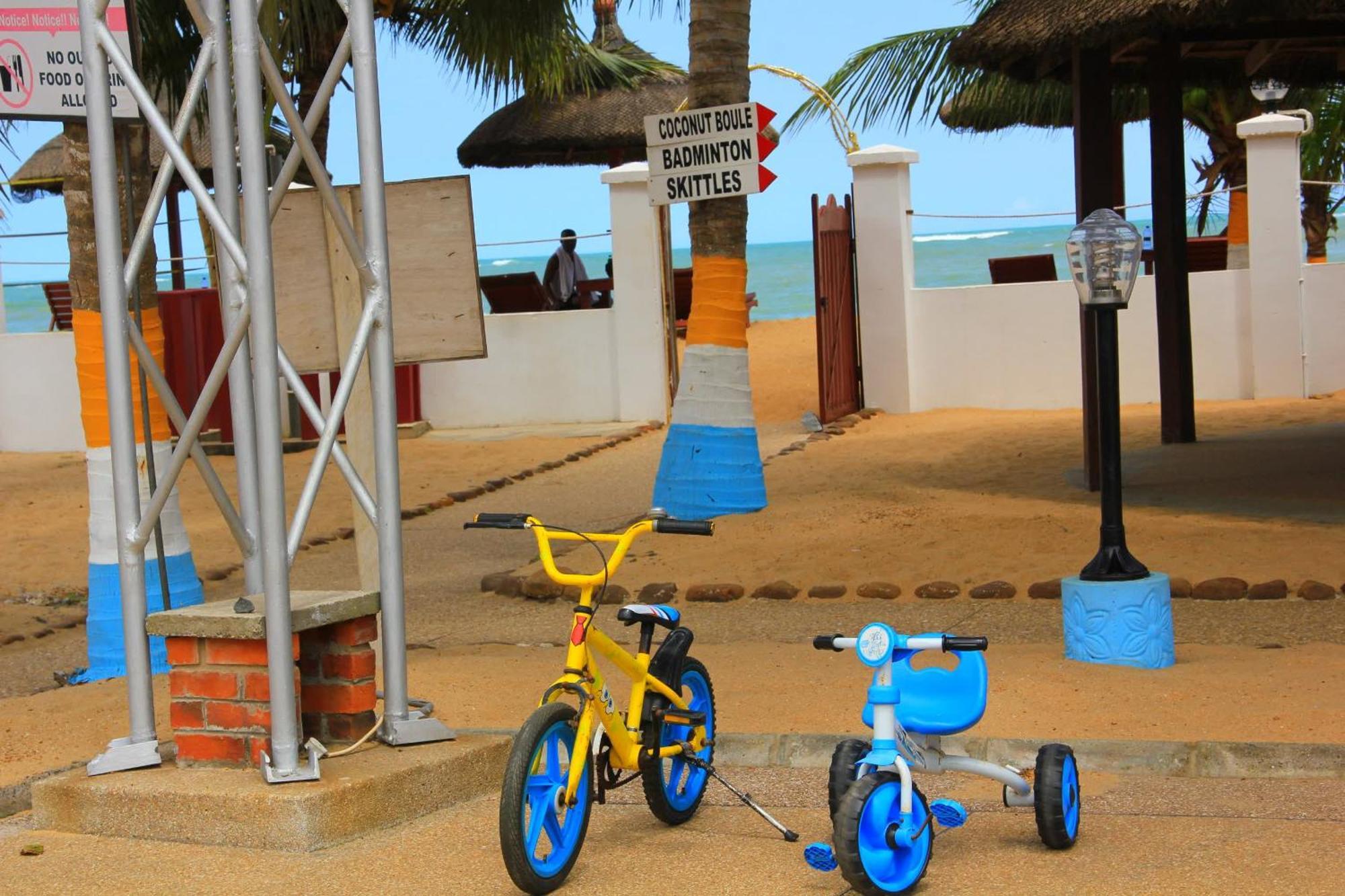 Charlestina Beach Resort Ampeni Exterior foto